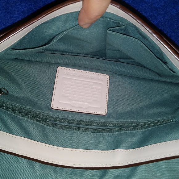 Coach Beige Pebbled Chelsea Bag - Picture 2 of 6